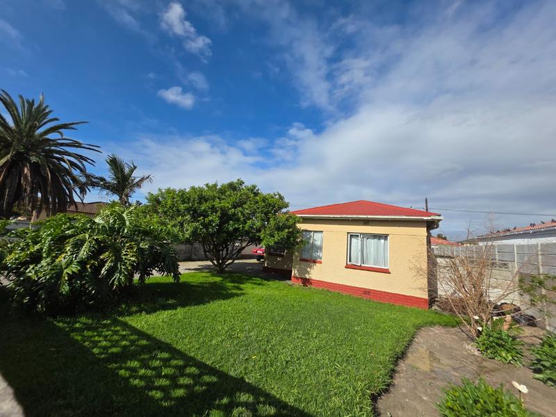 2 Bedroom Property for Sale in Ruyterwacht Western Cape